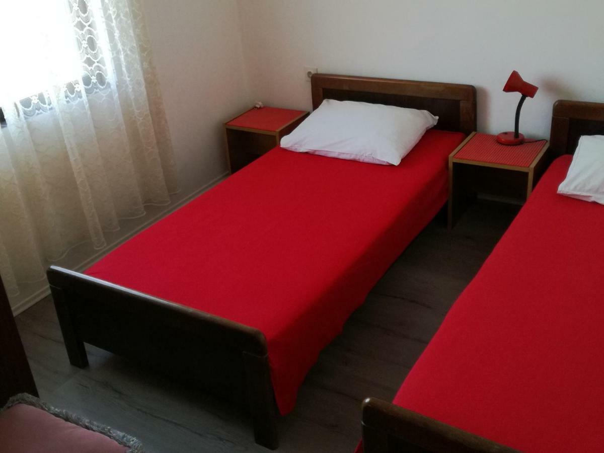 Apartments Luce-With Parking 닌 외부 사진